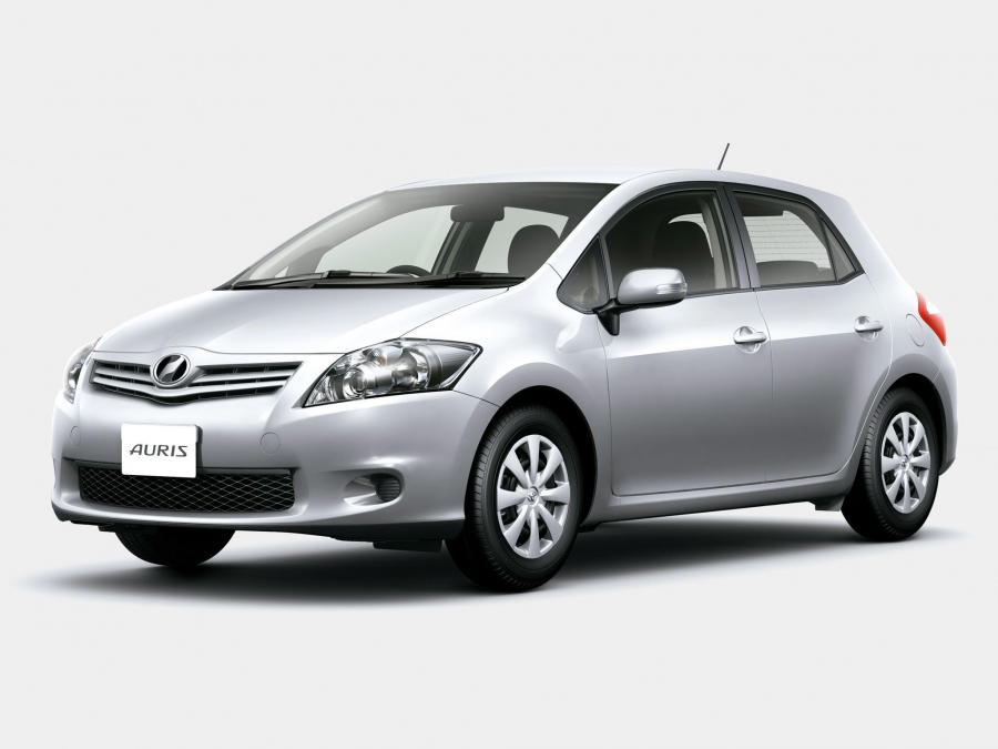  Toyota Auris 2009 года  (JP) (фото 6 из 10)